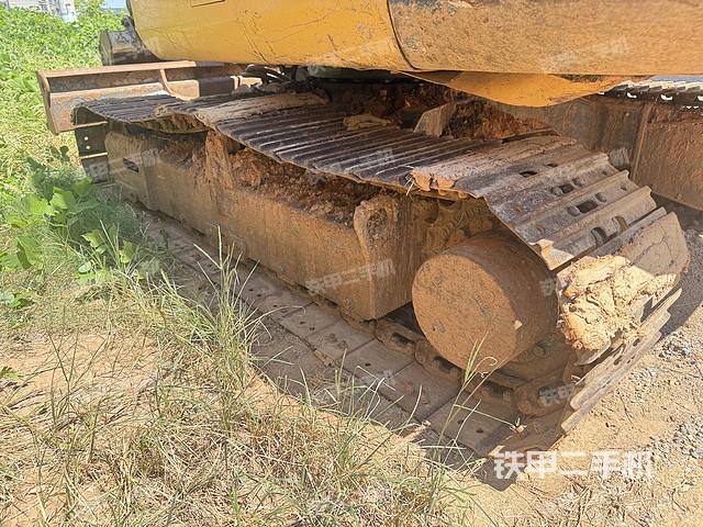 單側(cè)履帶整體（整機(jī)外觀）