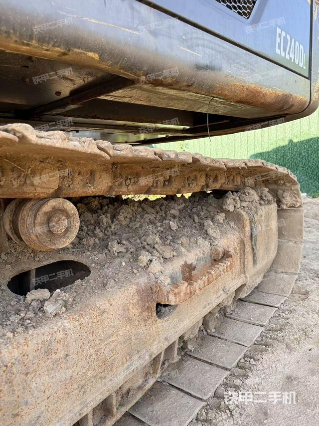 单侧履带整体（整机外观）