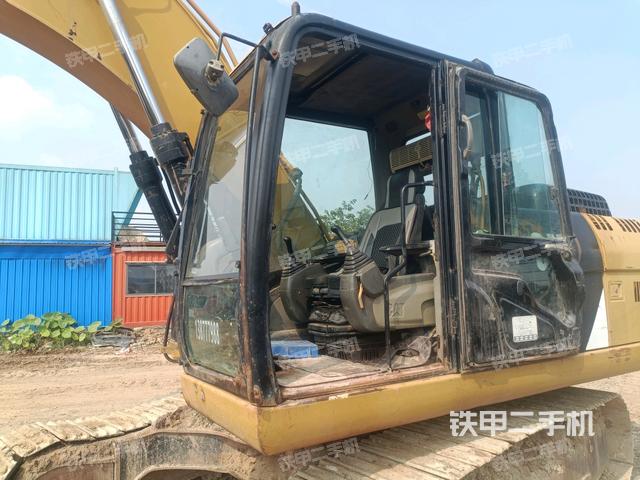 驾驶室整体（整机外观）