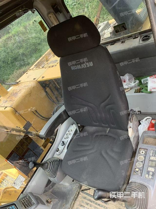 驾驶室整体（整机外观）