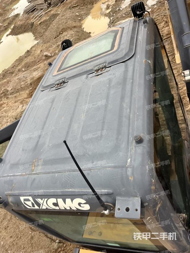 驾驶室顶部（整机外观）