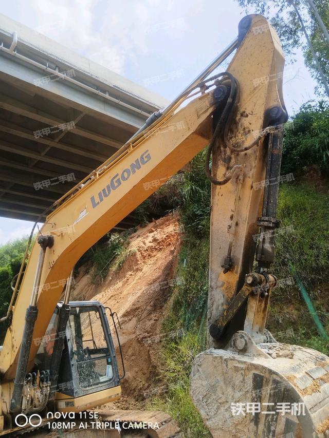 大臂整體?右側(cè)（工作和回轉(zhuǎn)裝置）