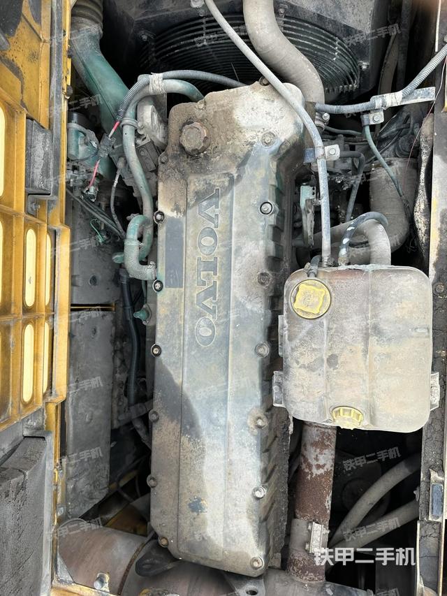 發(fā)動機整體俯視（整機外觀）