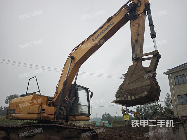 柳工CLG920E挖掘機(jī)
