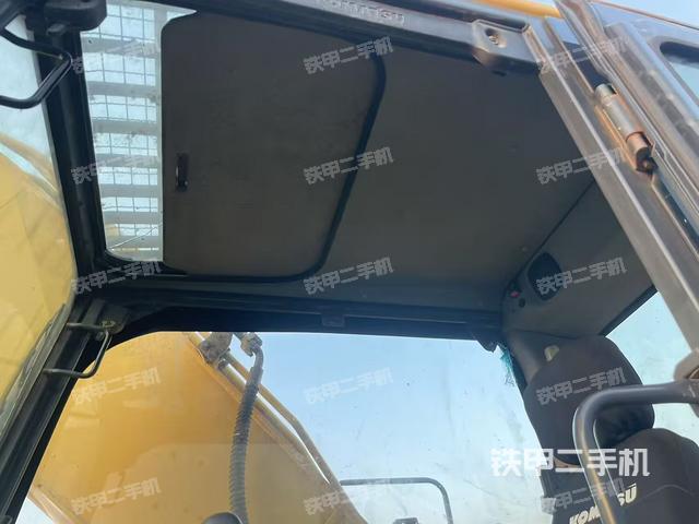 驾驶室顶部（整机外观）