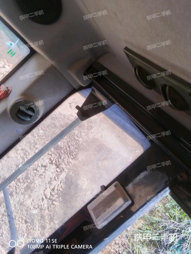 后窗玻璃角標(biāo)（駕駛室部分）