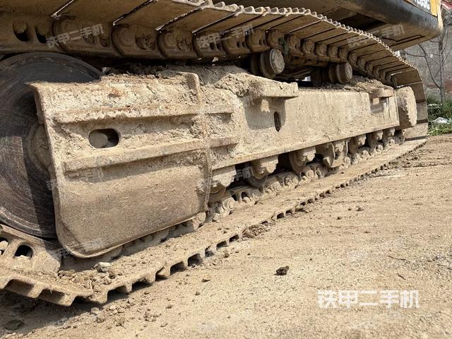 单侧履带整体（整机外观）