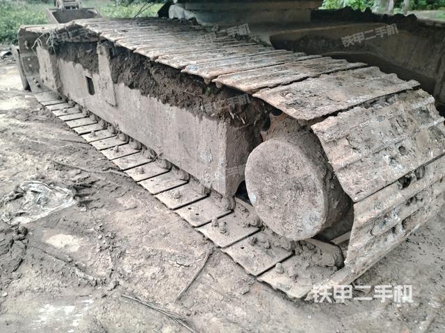 单侧履带整体（整机外观）