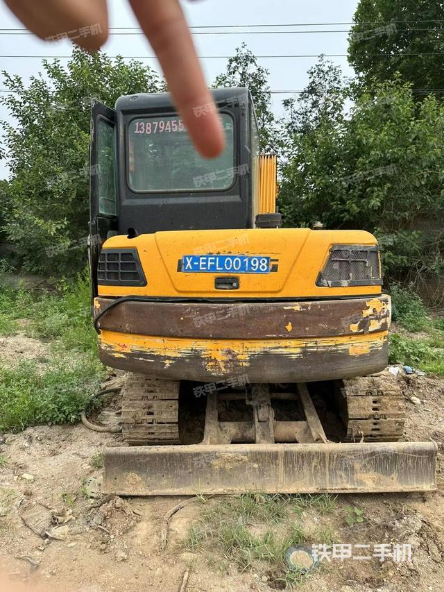 駕駛室頂部（整機(jī)外觀）