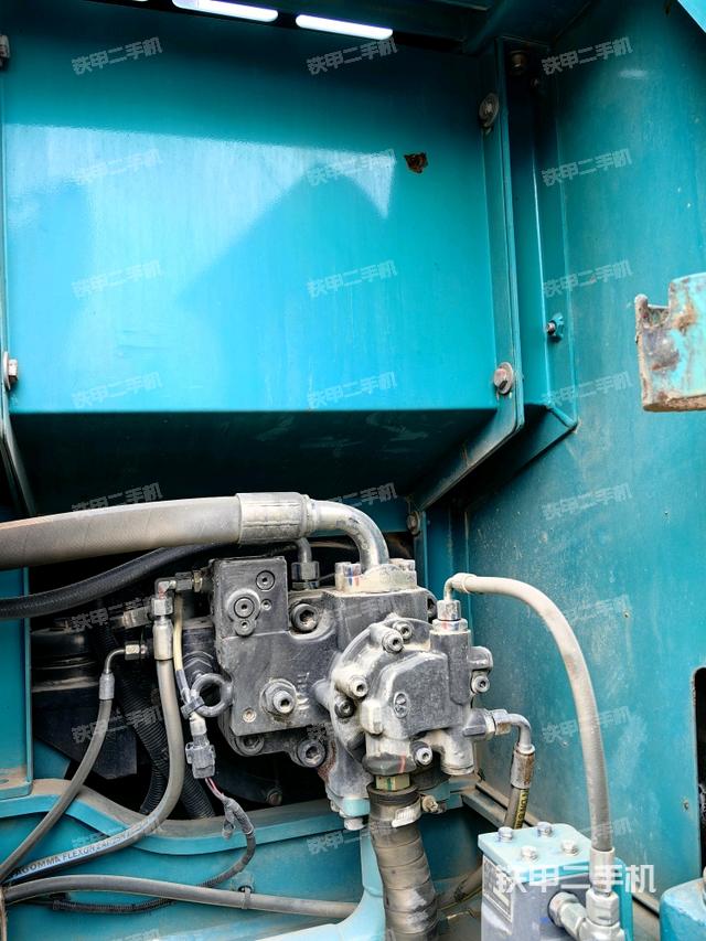 液壓泵室（大件艙室）