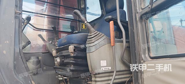 驾驶室整体（整机外观）