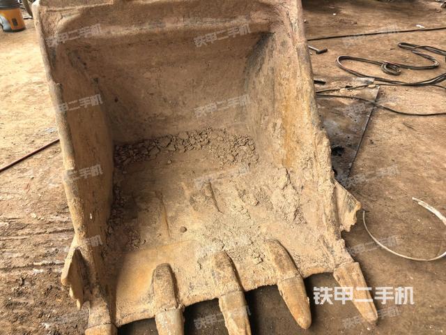 鏟斗45度（工作和回轉(zhuǎn)裝置）