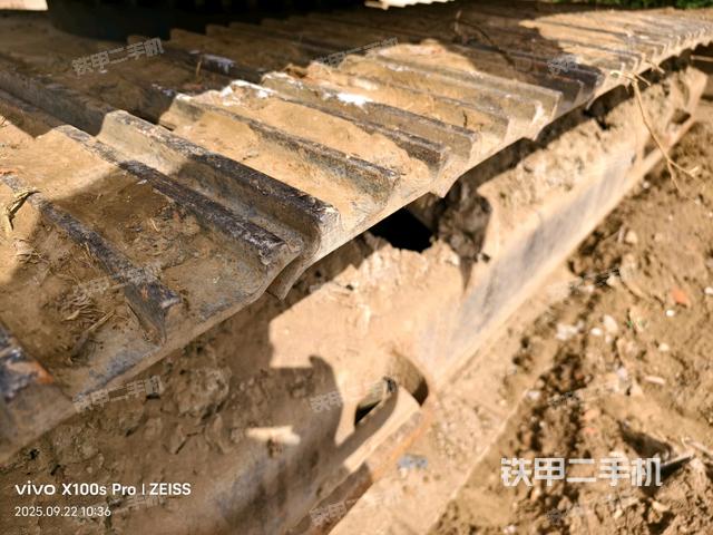 单侧履带整体（整机外观）