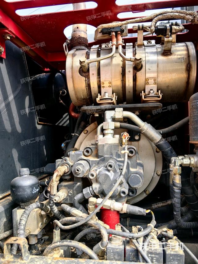 液压泵室（大件舱室）