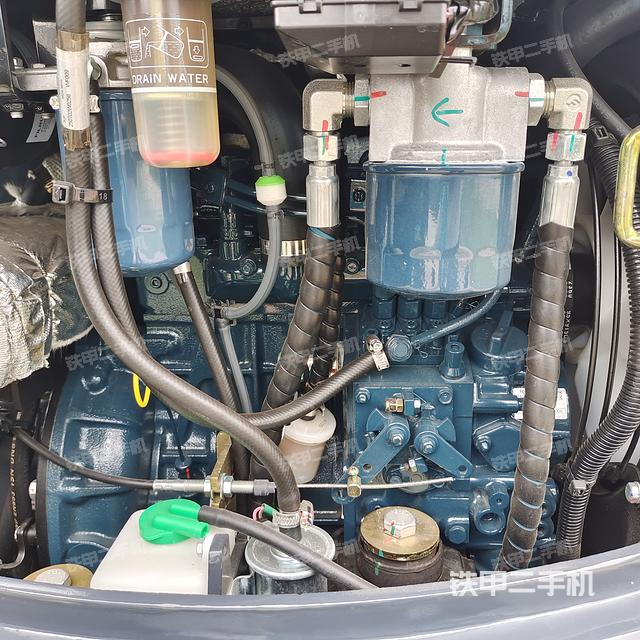 發(fā)動(dòng)機(jī)整體俯視（整機(jī)外觀）