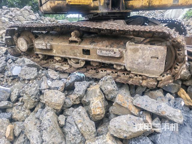 左侧履带整体 （行走机构）