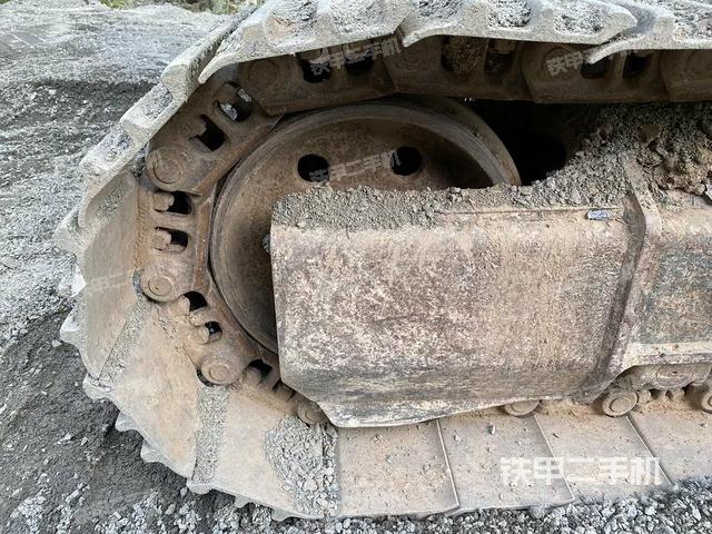 左導(dǎo)向輪（行走機(jī)構(gòu)）