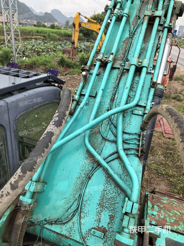 小臂整體右前（工作和回轉(zhuǎn)裝置）