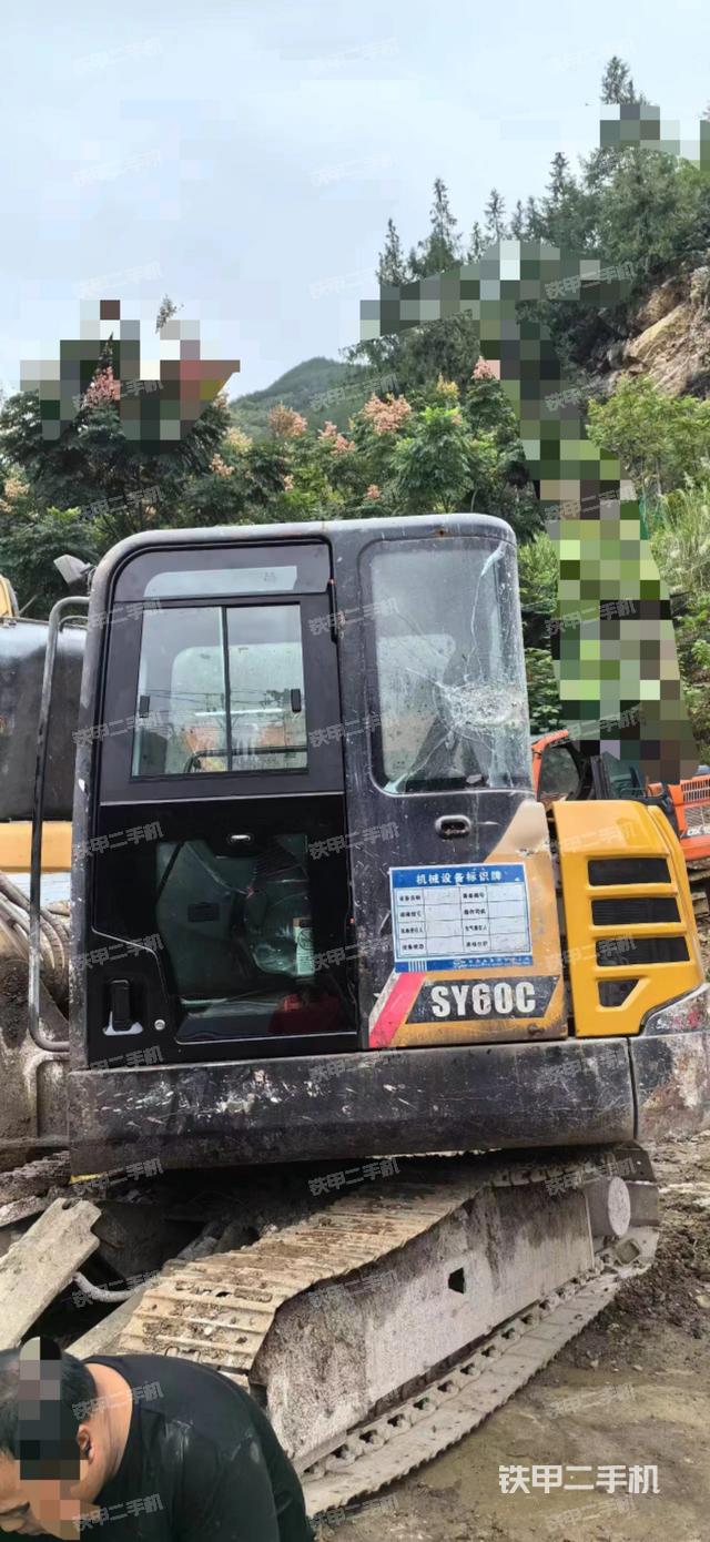 ?駕駛室正側（駕駛室部分）