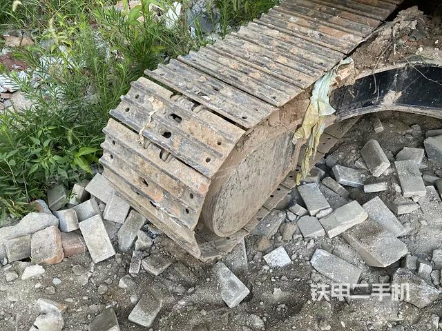 右側(cè)行走馬達(dá)蓋板（行走機(jī)構(gòu)）