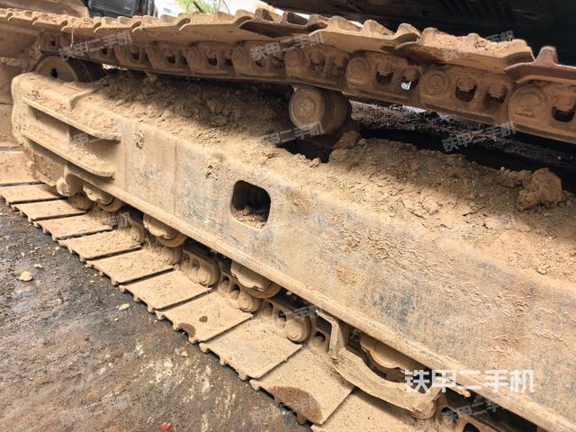 右側(cè)履帶整體（行走機(jī)構(gòu)）