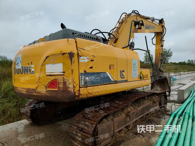 整机右后45°（整机外观）