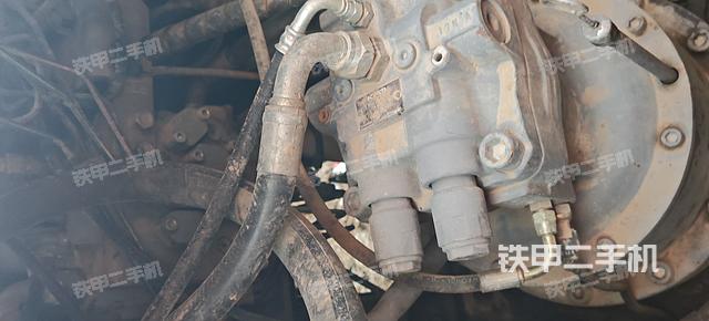 回转马达和主控阀（整机外观）