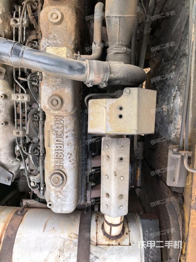 中央回转接头特写（上车部件）