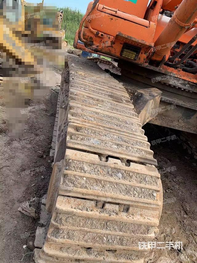 單側(cè)履帶整體（整機外觀）