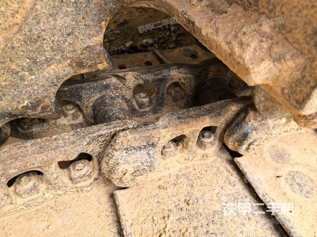 左導(dǎo)向輪（行走機(jī)構(gòu)）