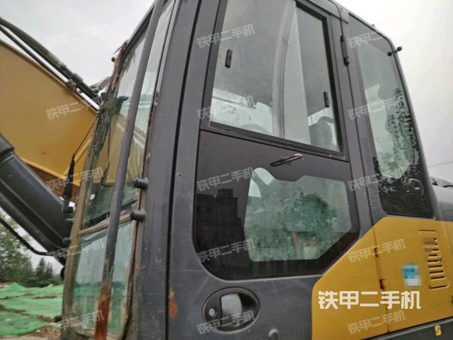 驾驶室整体（整机外观）