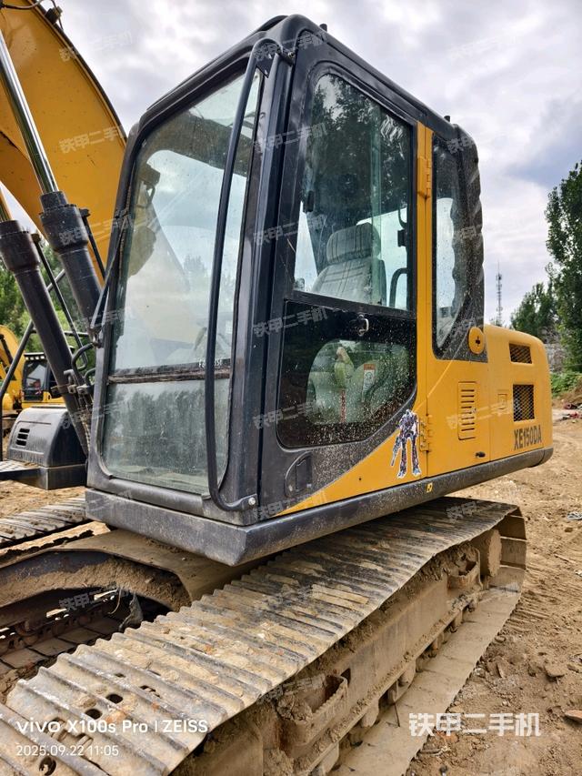 驾驶室整体（整机外观）