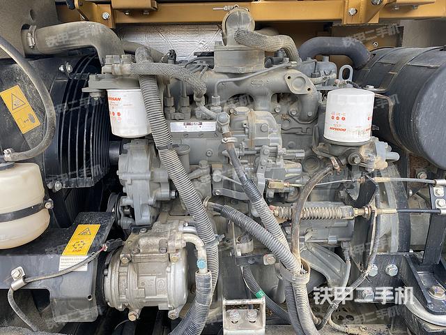 发动机整体俯视（整机外观）