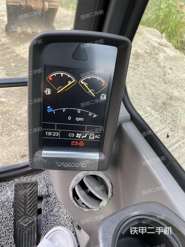 顯示屏?（駕駛室部分）