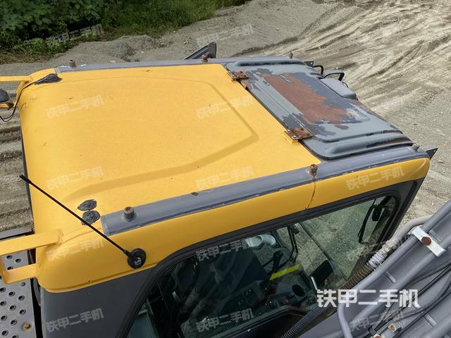 駕駛室頂部俯視（上車部件）