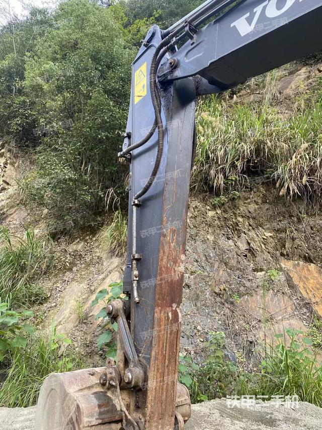 小臂整體左后（工作和回轉(zhuǎn)裝置）