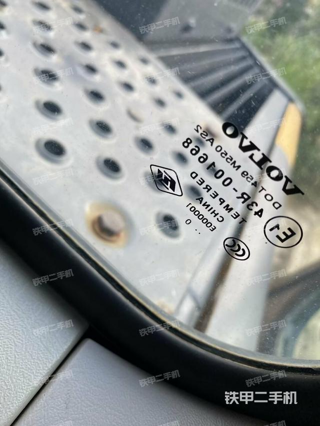 后窗玻璃角標(biāo)（駕駛室部分）