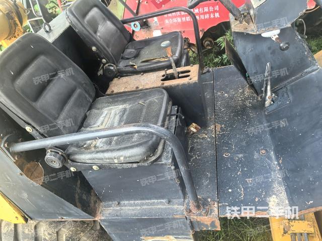 小时表（压路机驾驶室）