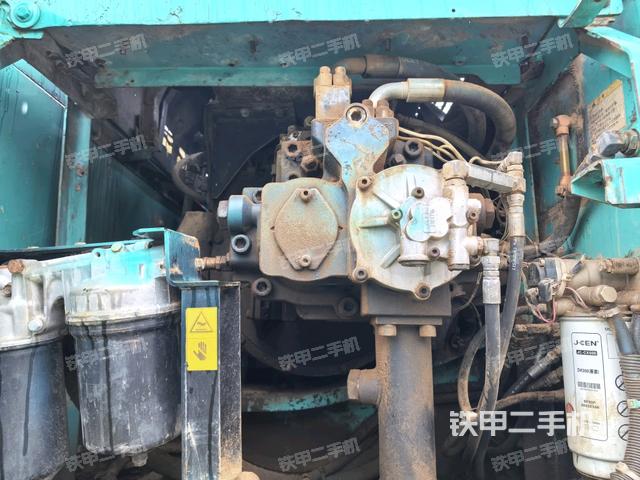 電瓶（大件艙室）