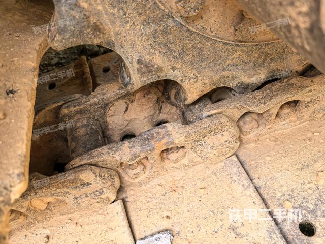 右側(cè)履帶整體（行走機(jī)構(gòu)）