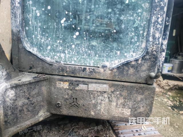 大臂整體?右側（工作和回轉裝置）