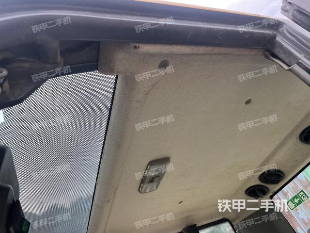 驾驶室顶部（整机外观）