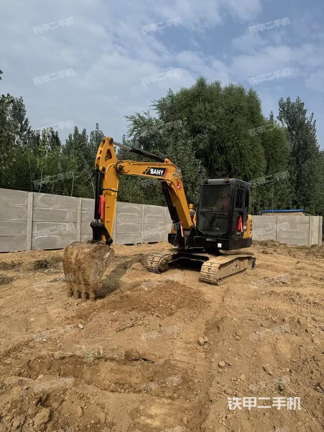 驾驶室整体（整机外观）