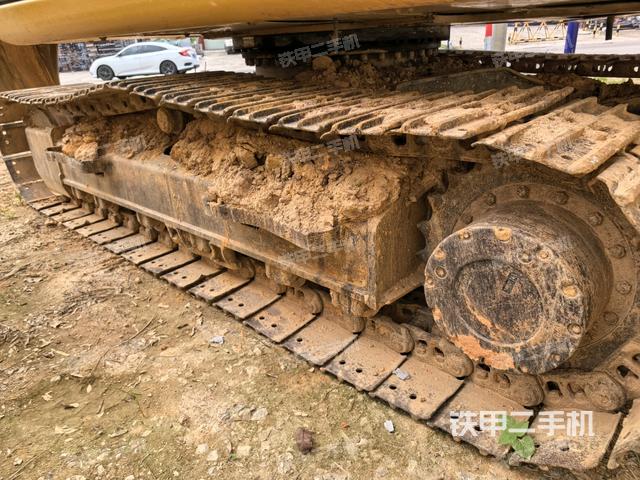 左側(cè)履帶整體?（行走機(jī)構(gòu)）