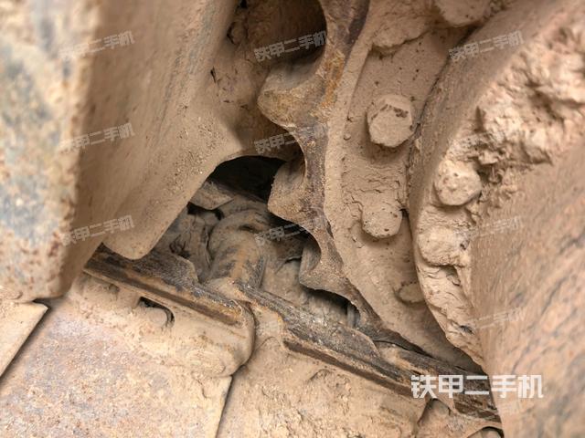 左驅(qū)動(dòng)輪（行走機(jī)構(gòu)）