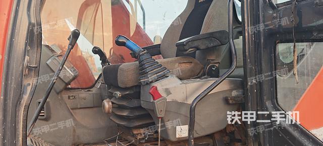 驾驶室整体（整机外观）