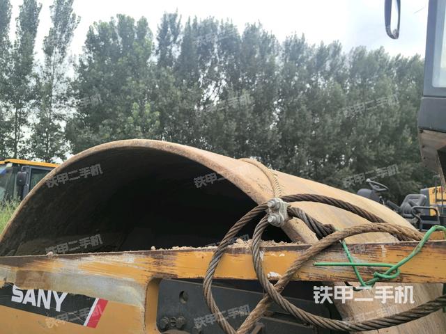 正后側(cè)（壓路機前后車架）