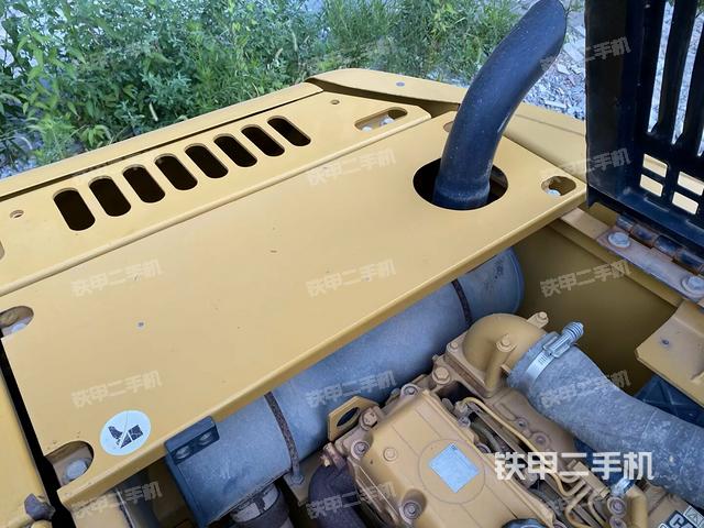 氣門室蓋螺絲特寫（上車部件）