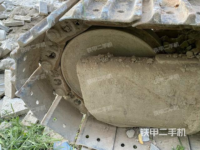 左導(dǎo)向輪（行走機(jī)構(gòu)）