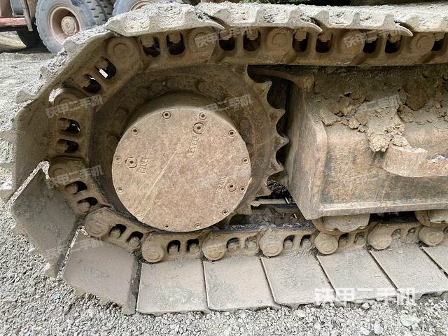 左驅(qū)動(dòng)輪（行走機(jī)構(gòu)）